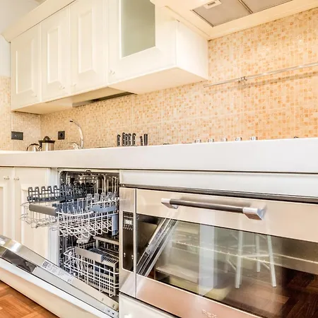 아파트 Bbhome Eleganza E Comfort Unico In San Giovanni District *